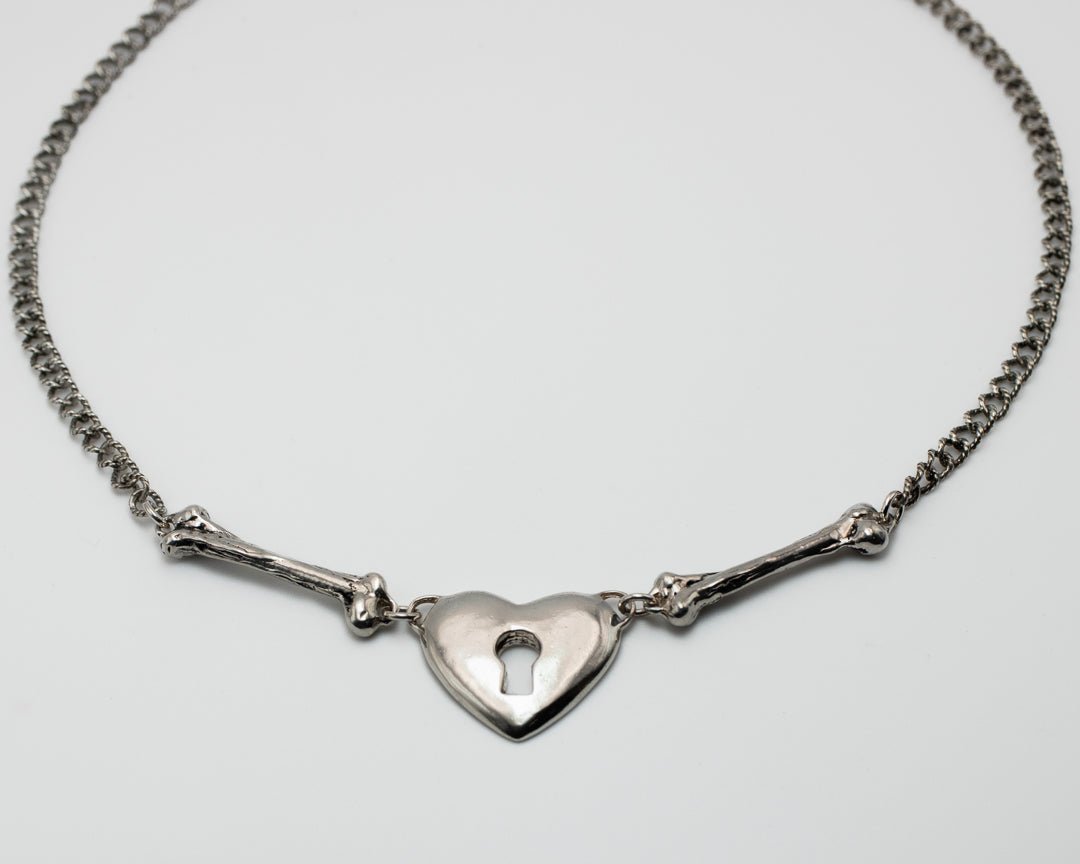HEART NECKLACE IN SILVER
