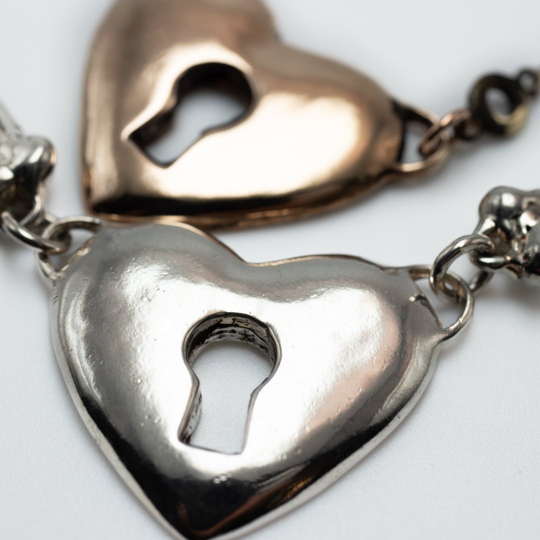 HEART NECKLACE IN BRONZE