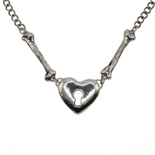 HEART NECKLACE IN SILVER