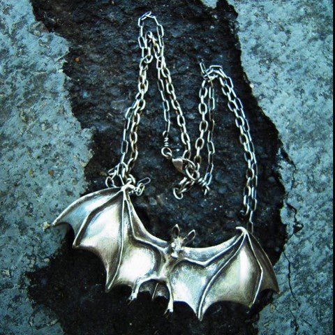 FOX BAT IN SILVER