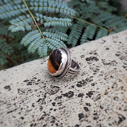 Tigers Eye Size 7