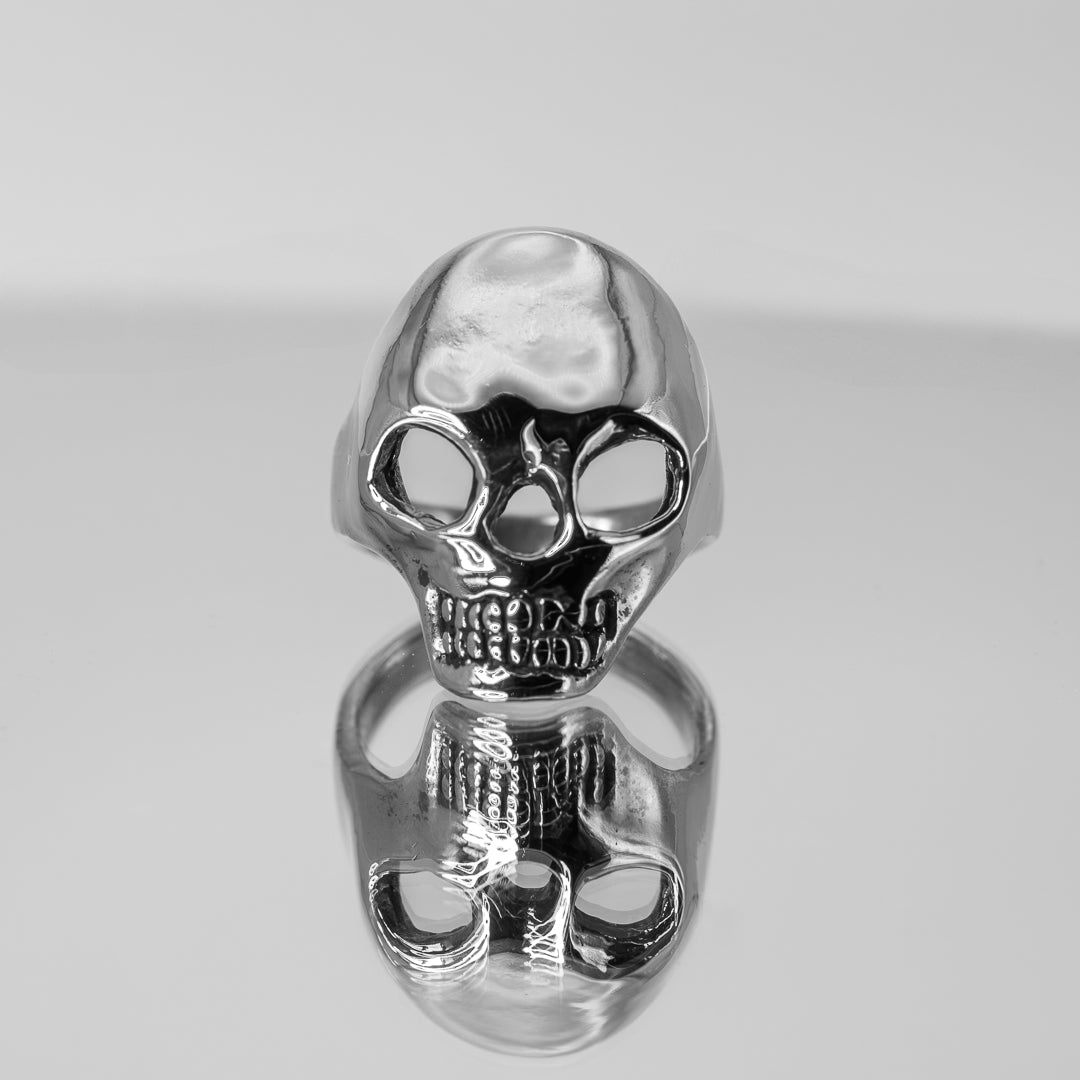 SKULL IN SILVER