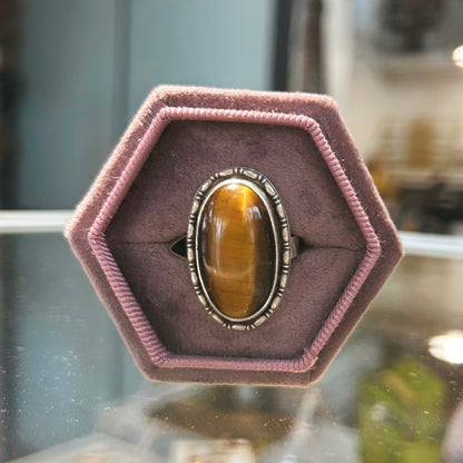 Tigers Eye - Size 8