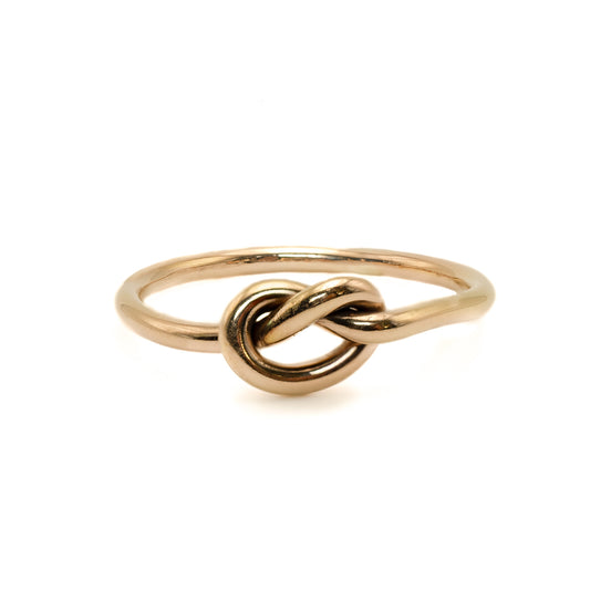 Big Knot stacking ring in 14k gold-filled, durable waterproof knot ring for everyday wear