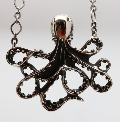 LAVIATHAN OCTOPUS IN SILVER